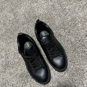 Zara Black Leather Sneakers Sleek Minimalist Design